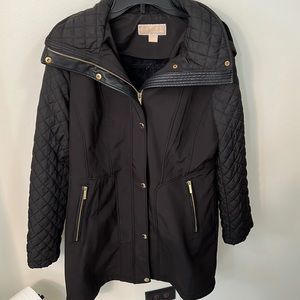 Michael Kors L black raincoat
